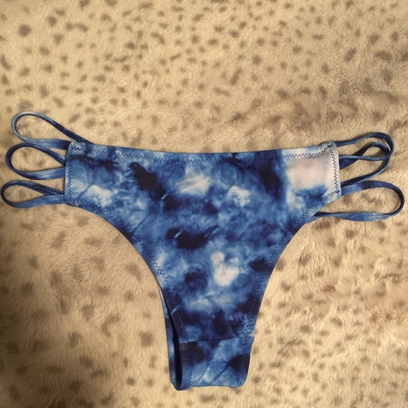 ✨3/$15✨ Zaful Tie Dye Cheeky Bikini Bottoms - Picture 2 of 2